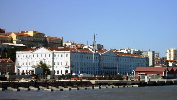 Estação Santa Apolônia